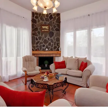 Vanessa Chapas Villa *